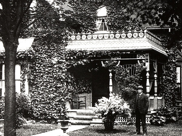 image of Lawrence Singer house then