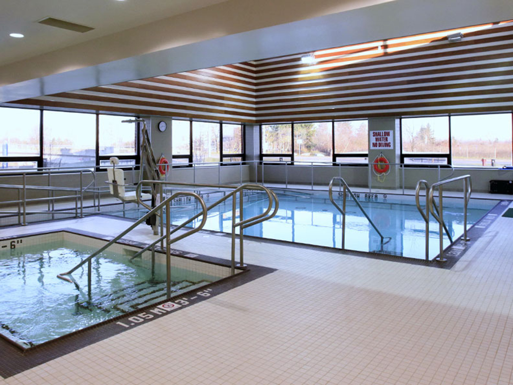 Therapy pool